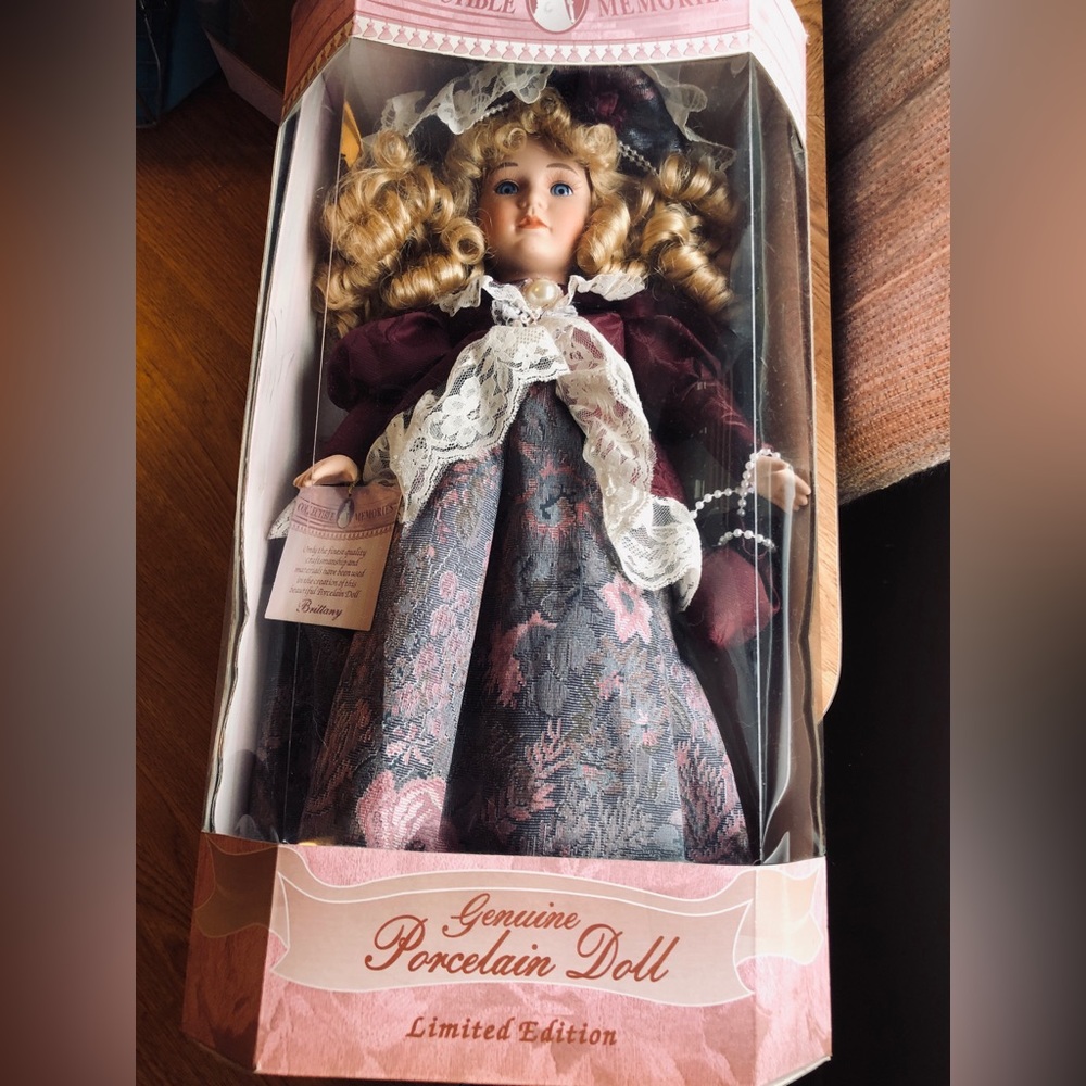 New in box Collectible Memories Limited Edition Porcelain Doll. Approx 18 1/2”